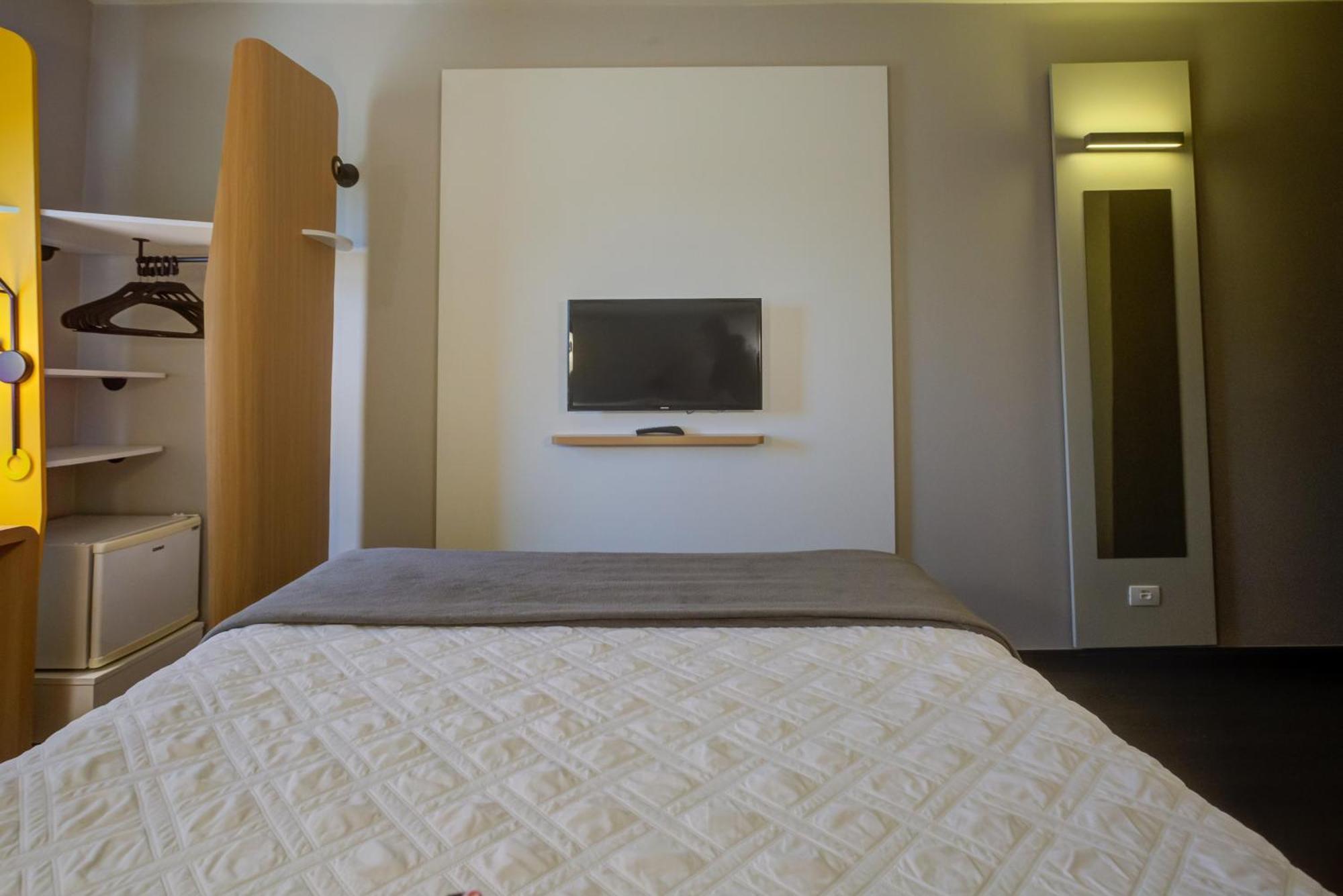 Rio Hotel By Bourbon אינדאיטובה מראה חיצוני תמונה